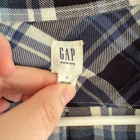 Gap Maternity Womens 1/2 Button Pullover Shirt L Blue Plaid Lightweight Flannel - Picture 3 of 7